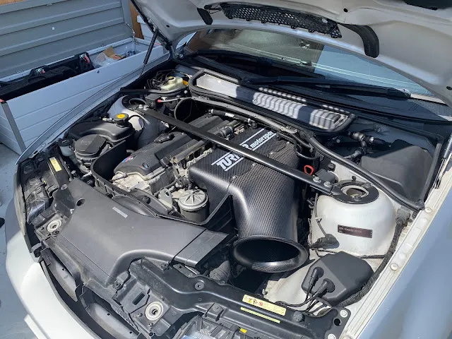 E46M3 DIYでCSLスタイル カーボンエアボックスに交換する場合に考慮が必要なこと