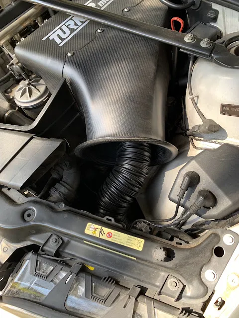 E46M3 DIYでCSLスタイル カーボンエアボックスに交換する場合に考慮が必要なこと2